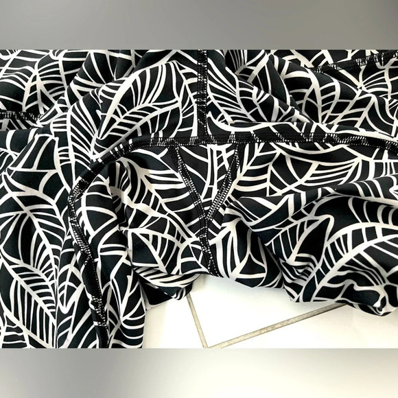 Lululemon/Wunder Under Full on Luxtreme/ See measurements/🔥FREE LULU BAG🔥 - Picture 12 of 14